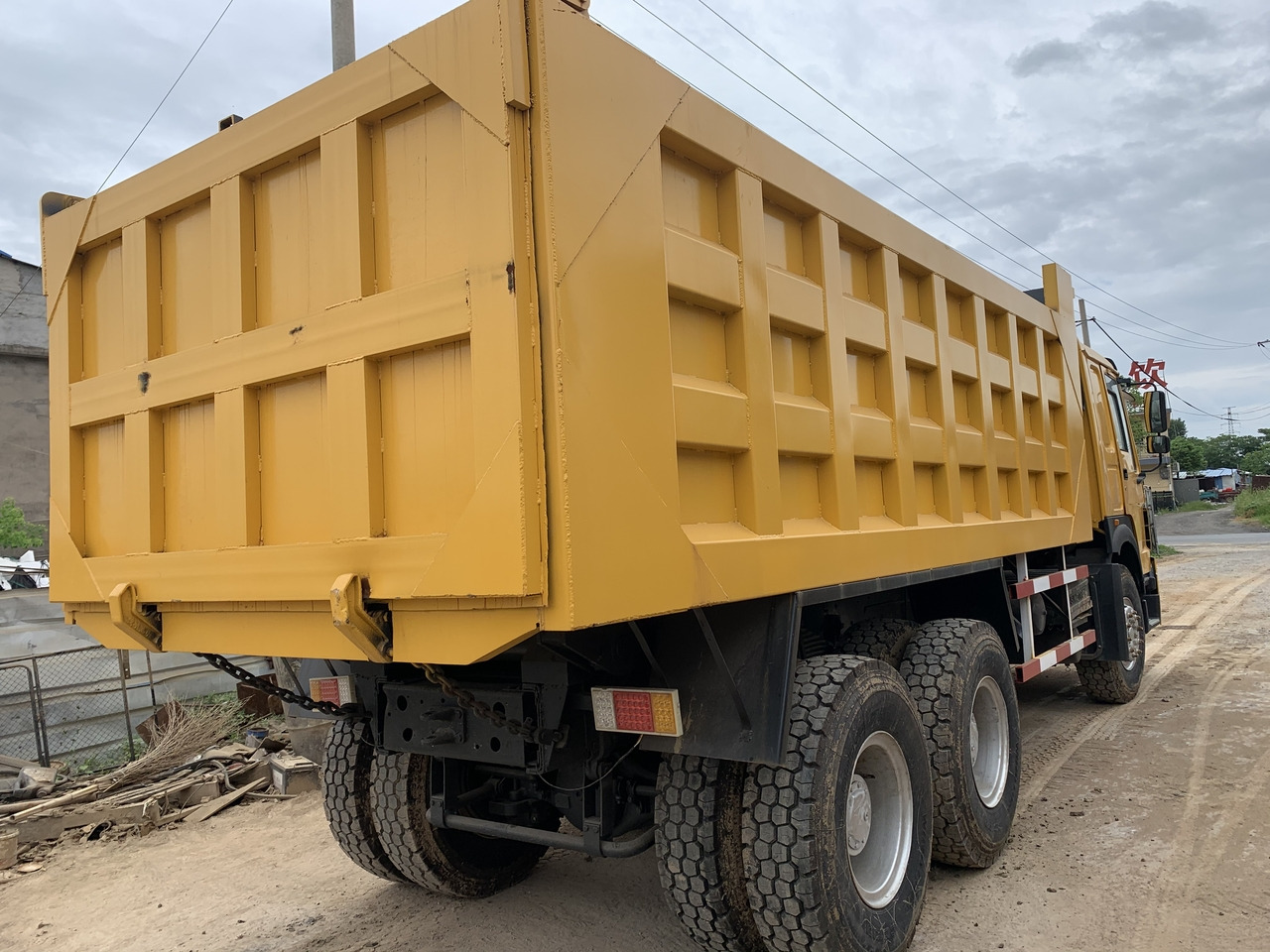 SINOTRUK Howo Dump truck 371 - Camion benne: photos 3 SINOTRUK Howo Dump truck 371 - Camion benne: photos 3