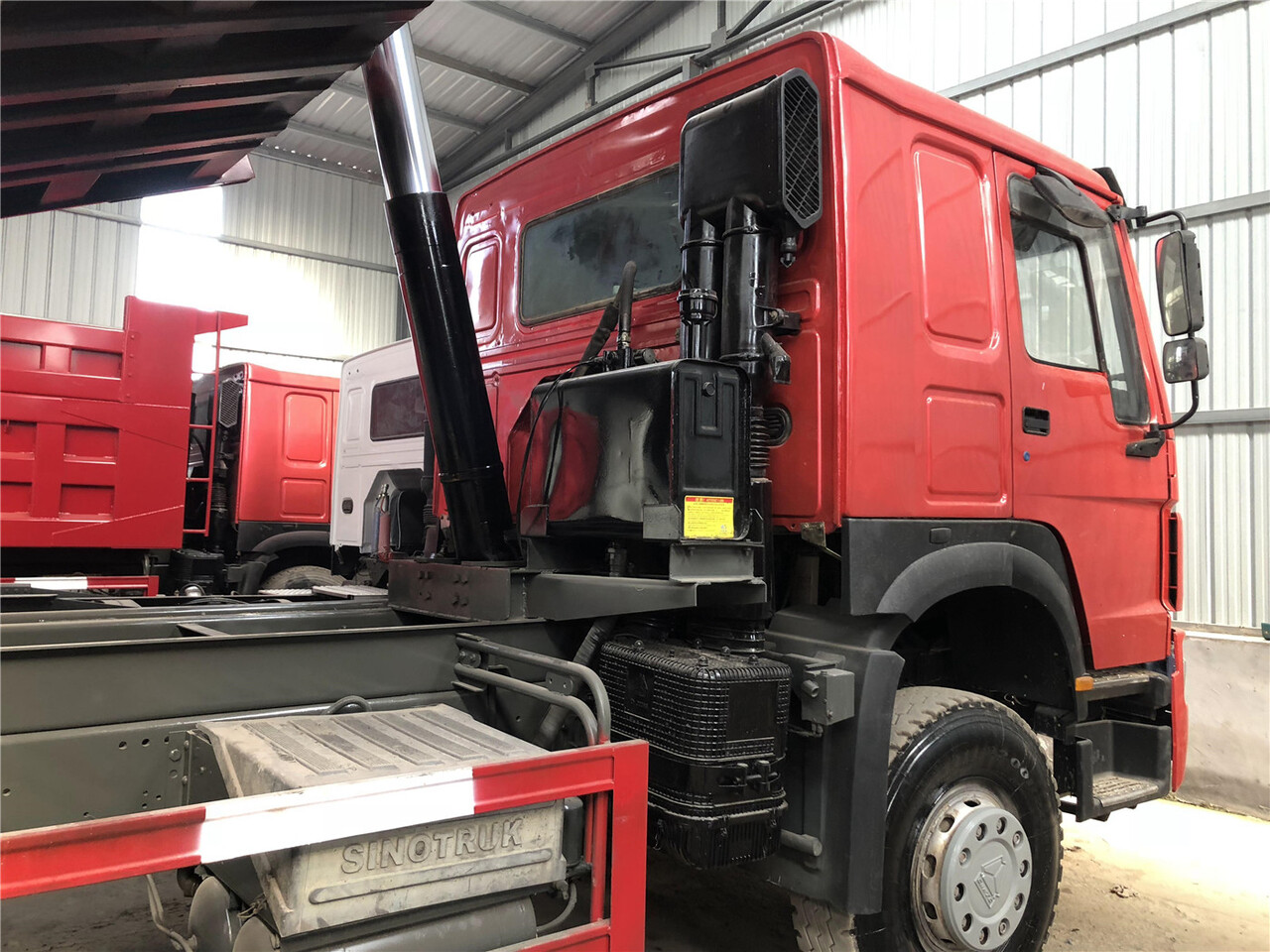 SINOTRUK Howo Dump truck 371 - Camion benne: photos 4 SINOTRUK Howo Dump truck 371 - Camion benne: photos 4