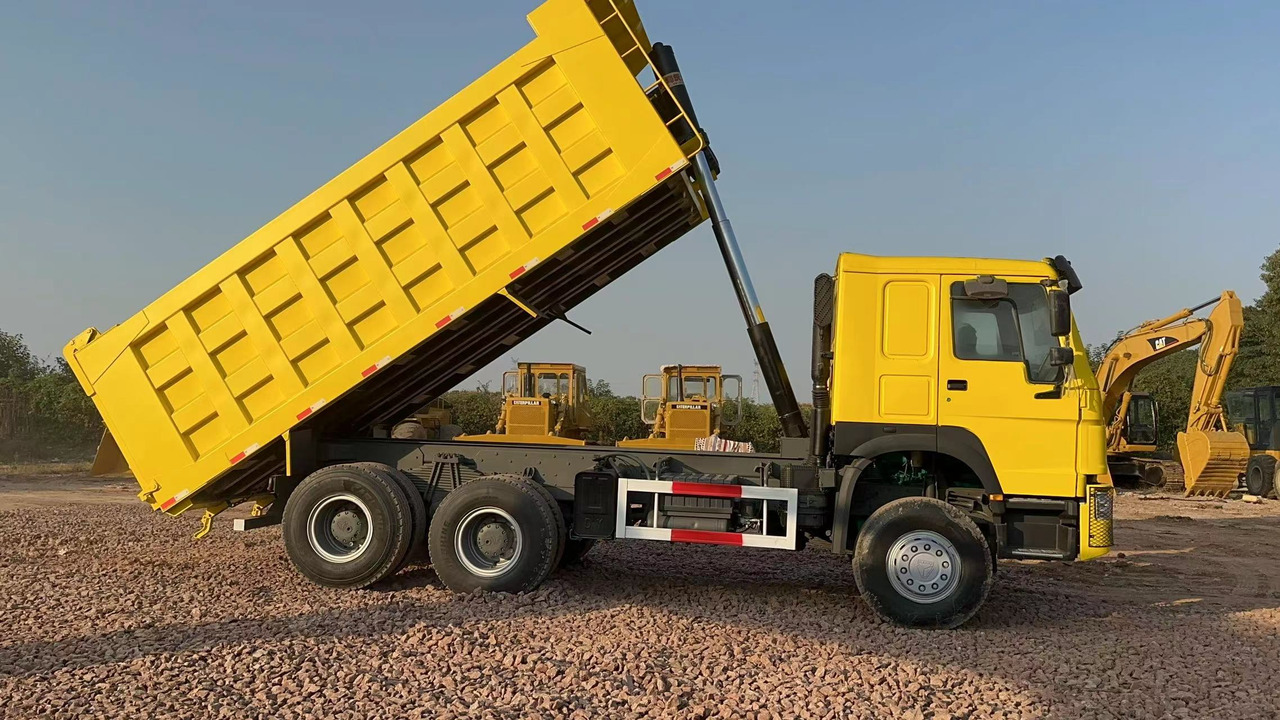 SINOTRUK Howo tipper truck 371 - Camion benne: photos 3 SINOTRUK Howo tipper truck 371 - Camion benne: photos 3