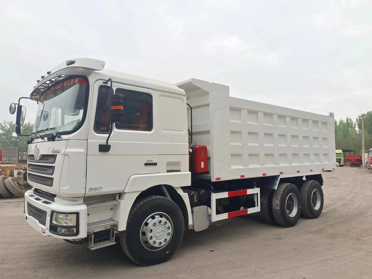 Shacman F3000 Dump Truck - Camion benne: photos 1 Shacman F3000 Dump Truck - Camion benne: photos 1