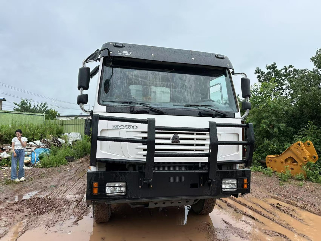 Sinotruk HOWO 371hp - Camion benne: photos 3 Sinotruk HOWO 371hp - Camion benne: photos 3