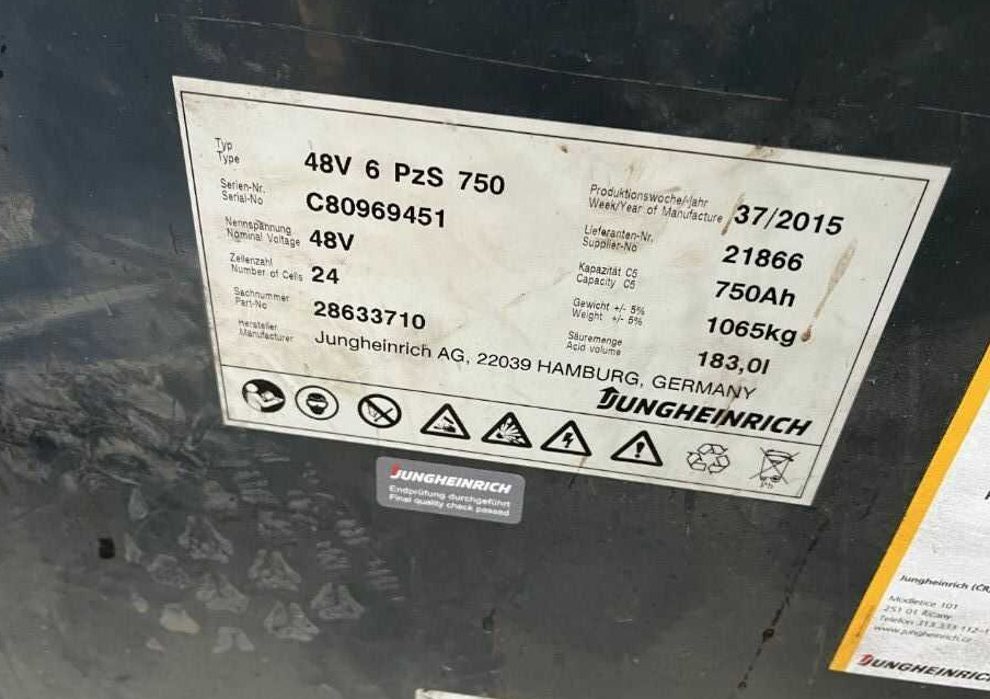 Jungheinrich EFG318 - Chariot élévateur électrique: photos 5 Jungheinrich EFG318 - Chariot élévateur électrique: photos 5