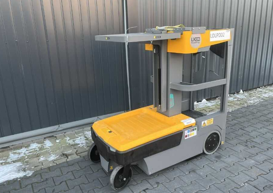 Jungheinrich EKM202 - Préparateur de commandes: photos 1 Jungheinrich EKM202 - Préparateur de commandes: photos 1