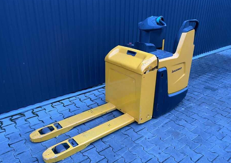 Jungheinrich ERE120 - Transpalette: photos 1 Jungheinrich ERE120 - Transpalette: photos 1