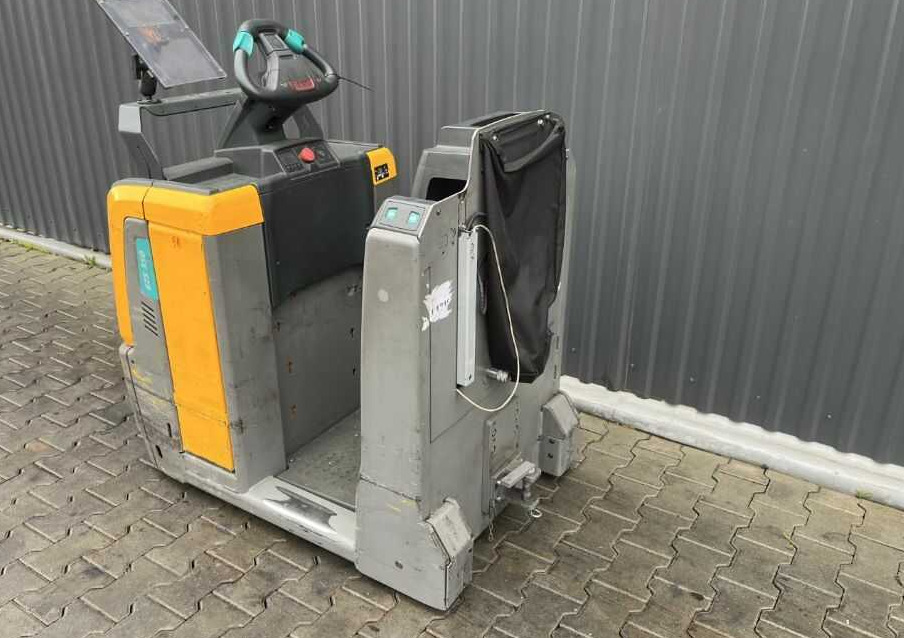 Jungheinrich EZS350 - Chariot tracteur: photos 3 Jungheinrich EZS350 - Chariot tracteur: photos 3