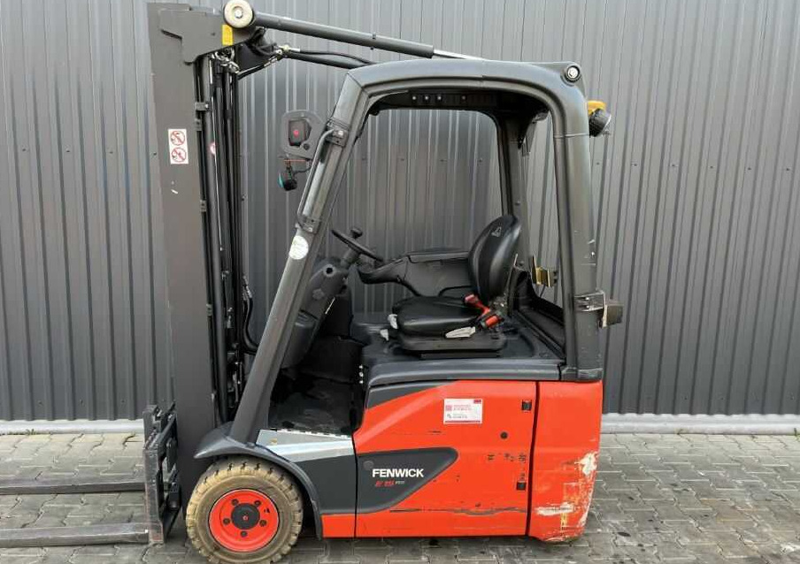 Linde E15-02 - Chariot élévateur électrique: photos 2 Linde E15-02 - Chariot élévateur électrique: photos 2