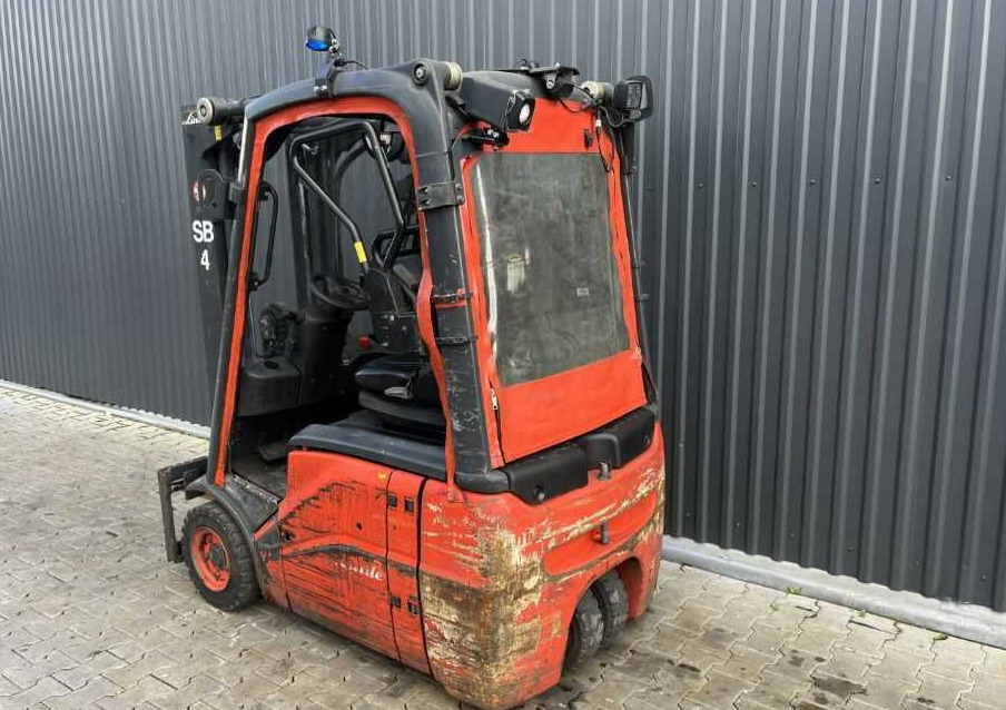 Linde E16-01 - Chariot élévateur électrique: photos 3 Linde E16-01 - Chariot élévateur électrique: photos 3