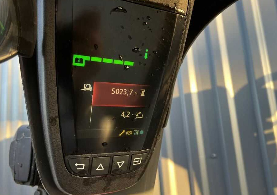 Linde E16-02 - Chariot élévateur électrique: photos 5 Linde E16-02 - Chariot élévateur électrique: photos 5