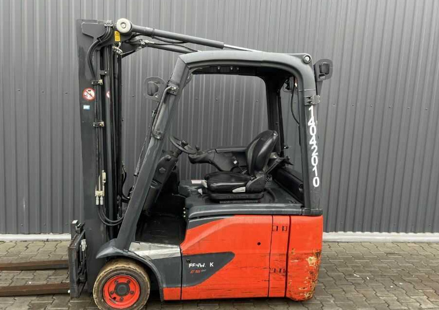 Linde E16-02 - Chariot élévateur électrique: photos 1 Linde E16-02 - Chariot élévateur électrique: photos 1