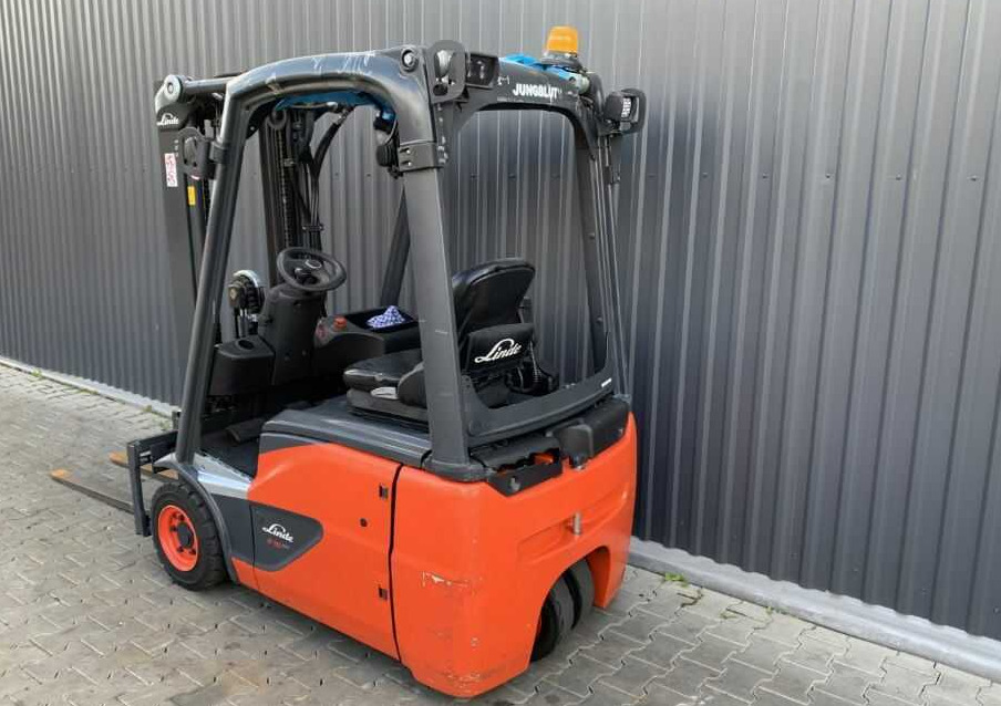 Linde E16C-02 - Chariot élévateur électrique: photos 3 Linde E16C-02 - Chariot élévateur électrique: photos 3