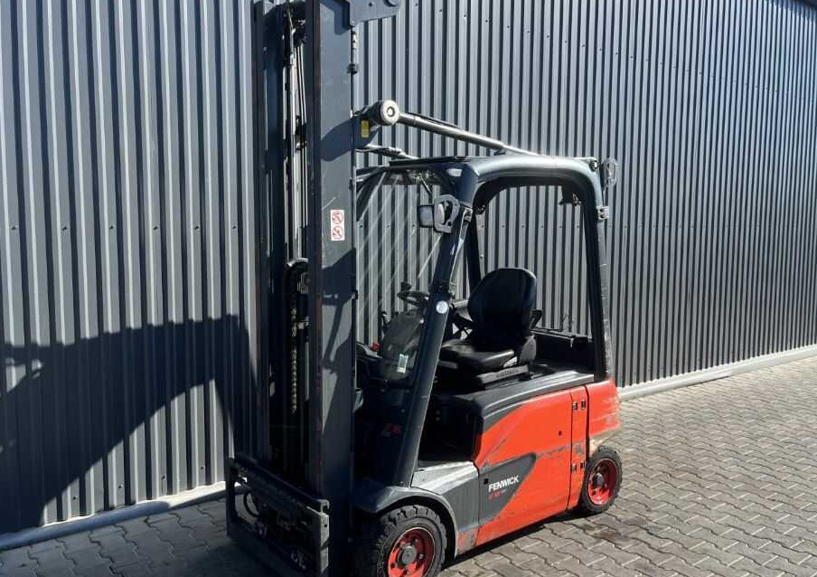 Linde E16P-02 - Chariot élévateur électrique: photos 1 Linde E16P-02 - Chariot élévateur électrique: photos 1