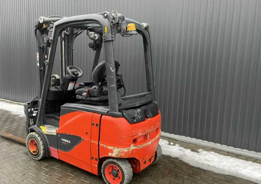 Linde E20PH-02 - Chariot élévateur électrique: photos 3 Linde E20PH-02 - Chariot élévateur électrique: photos 3
