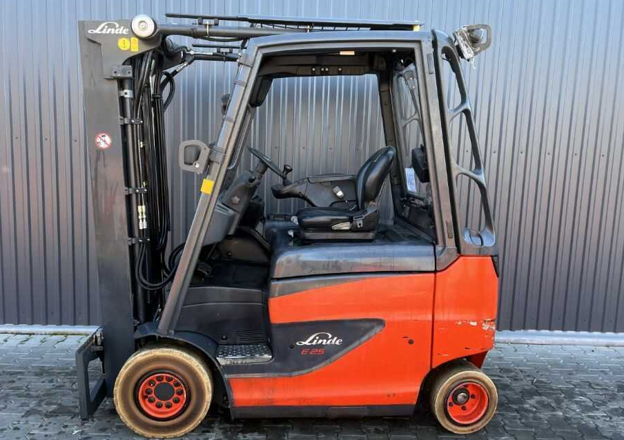 Linde E25H-01/600 - Chariot élévateur électrique: photos 2 Linde E25H-01/600 - Chariot élévateur électrique: photos 2
