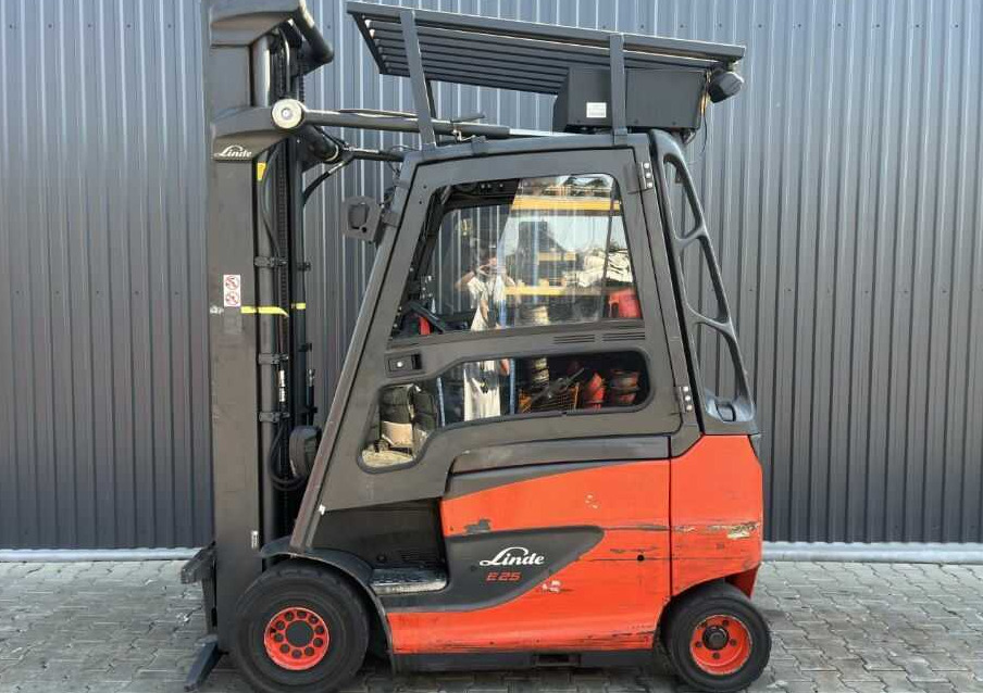 Linde E25H-01/600 - Chariot élévateur électrique: photos 2 Linde E25H-01/600 - Chariot élévateur électrique: photos 2