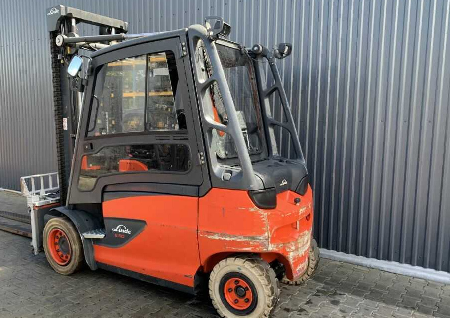 Linde E50HL-01/600 - Chariot élévateur électrique: photos 3 Linde E50HL-01/600 - Chariot élévateur électrique: photos 3