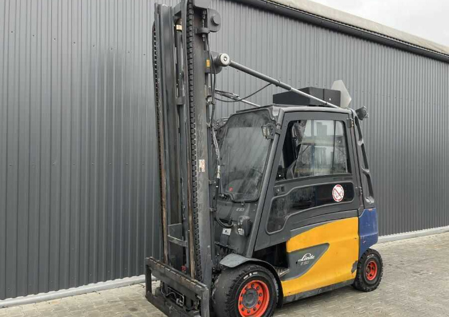 Linde E50HL-01/600 - Chariot élévateur électrique: photos 1 Linde E50HL-01/600 - Chariot élévateur électrique: photos 1