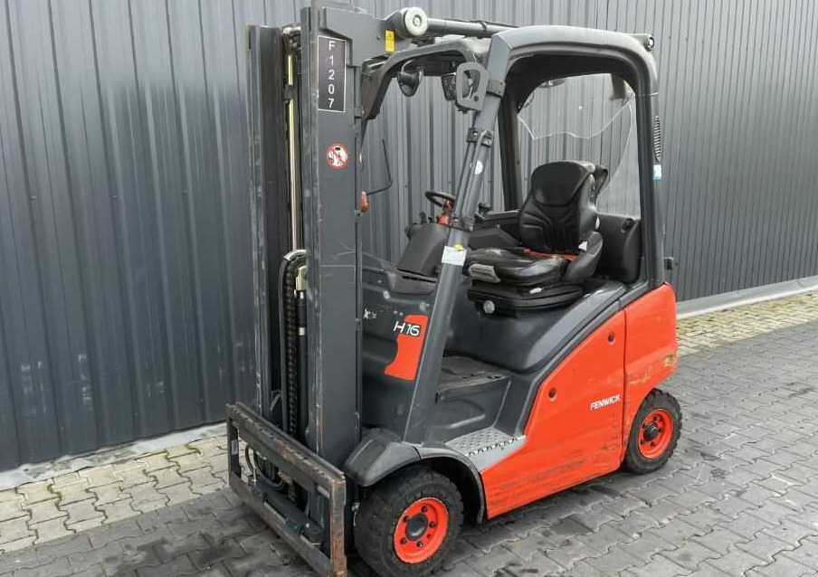 Linde H16T-01 - Chariot élévateur à gaz: photos 1 Linde H16T-01 - Chariot élévateur à gaz: photos 1
