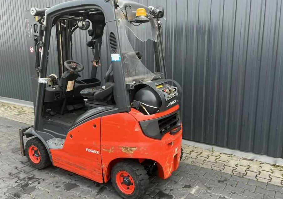 Linde H16T-01 - Chariot élévateur à gaz: photos 3 Linde H16T-01 - Chariot élévateur à gaz: photos 3