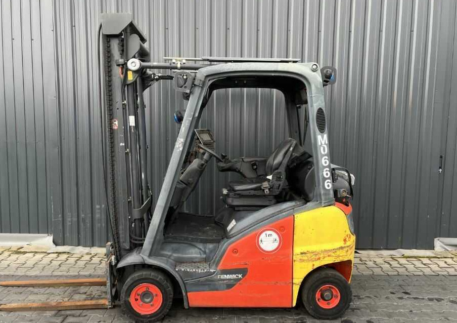 Linde H16T-01 - Chariot élévateur à gaz: photos 2 Linde H16T-01 - Chariot élévateur à gaz: photos 2