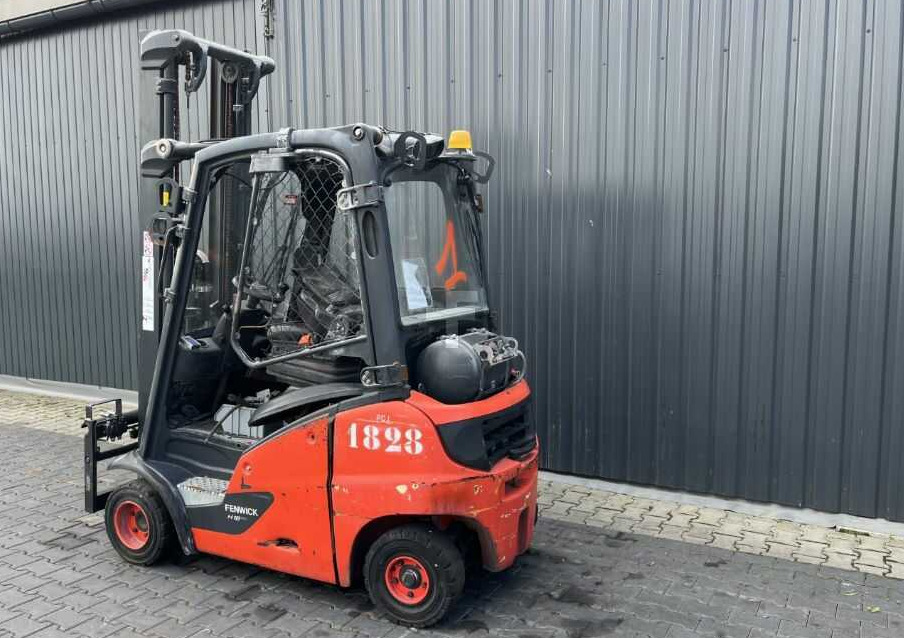 Linde H18T-01 - Chariot élévateur à gaz: photos 3 Linde H18T-01 - Chariot élévateur à gaz: photos 3