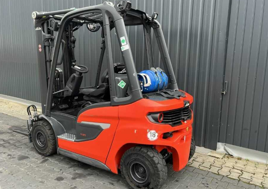 Linde H20T-01/600 - Chariot élévateur à gaz: photos 3 Linde H20T-01/600 - Chariot élévateur à gaz: photos 3