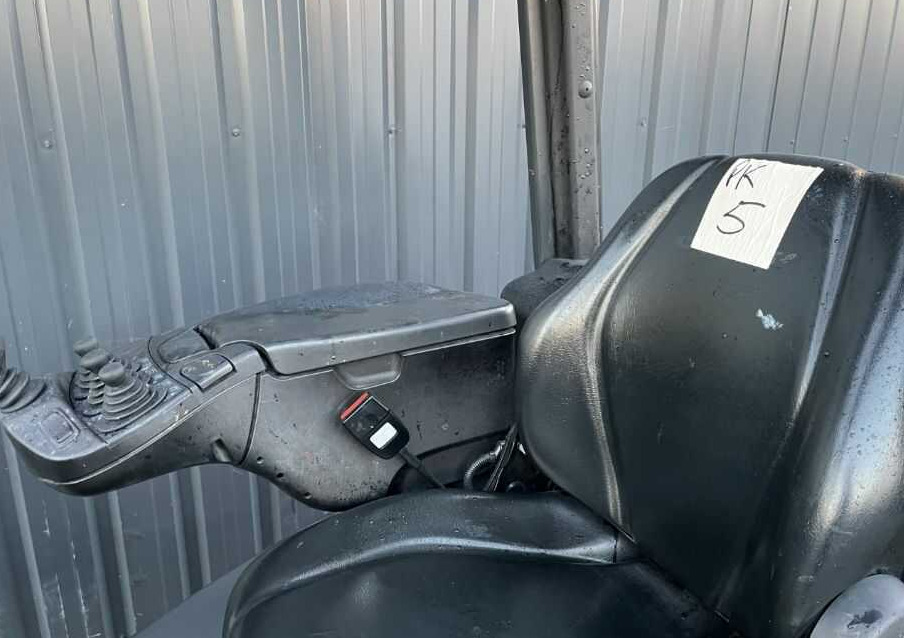 Chariot élévateur à gaz Linde H20T-01: photos 6 Chariot élévateur à gaz Linde H20T-01: photos 6