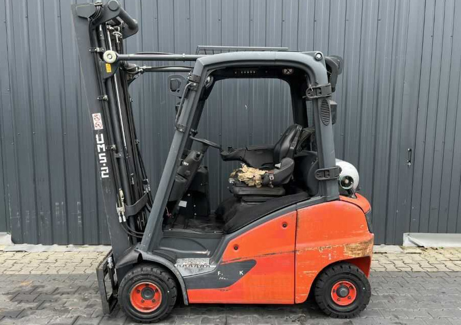 Linde H20T-01 - Chariot élévateur à gaz: photos 2 Linde H20T-01 - Chariot élévateur à gaz: photos 2