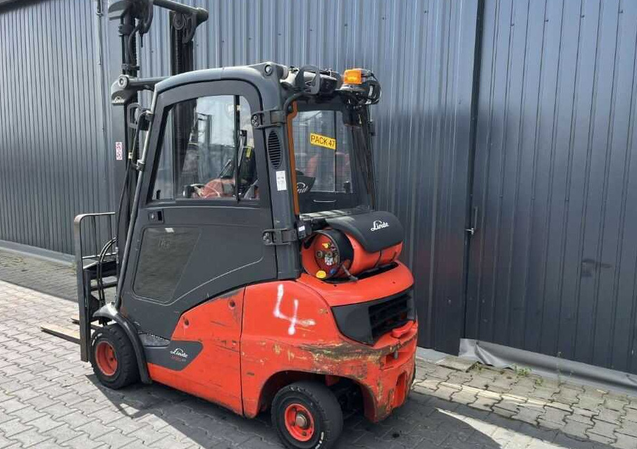 Linde H20T-01 - Chariot élévateur à gaz: photos 3 Linde H20T-01 - Chariot élévateur à gaz: photos 3