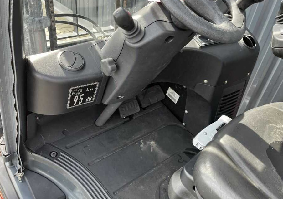 Chariot élévateur à gaz Linde H20T-01: photos 9