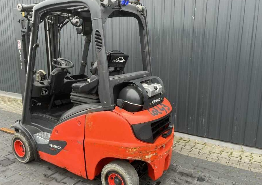 Linde H20T-01 - Chariot élévateur à gaz: photos 3 Linde H20T-01 - Chariot élévateur à gaz: photos 3