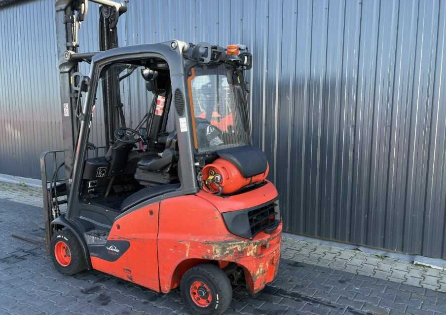 Linde H20T-01 - Chariot élévateur à gaz: photos 3 Linde H20T-01 - Chariot élévateur à gaz: photos 3