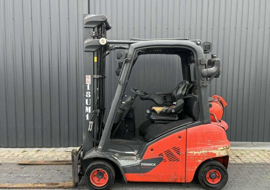 Linde H20T-01 - Chariot élévateur à gaz: photos 2 Linde H20T-01 - Chariot élévateur à gaz: photos 2