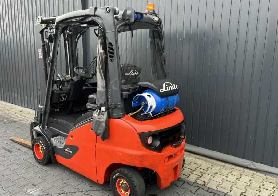 Linde H20T-01 - Chariot élévateur à gaz: photos 3 Linde H20T-01 - Chariot élévateur à gaz: photos 3