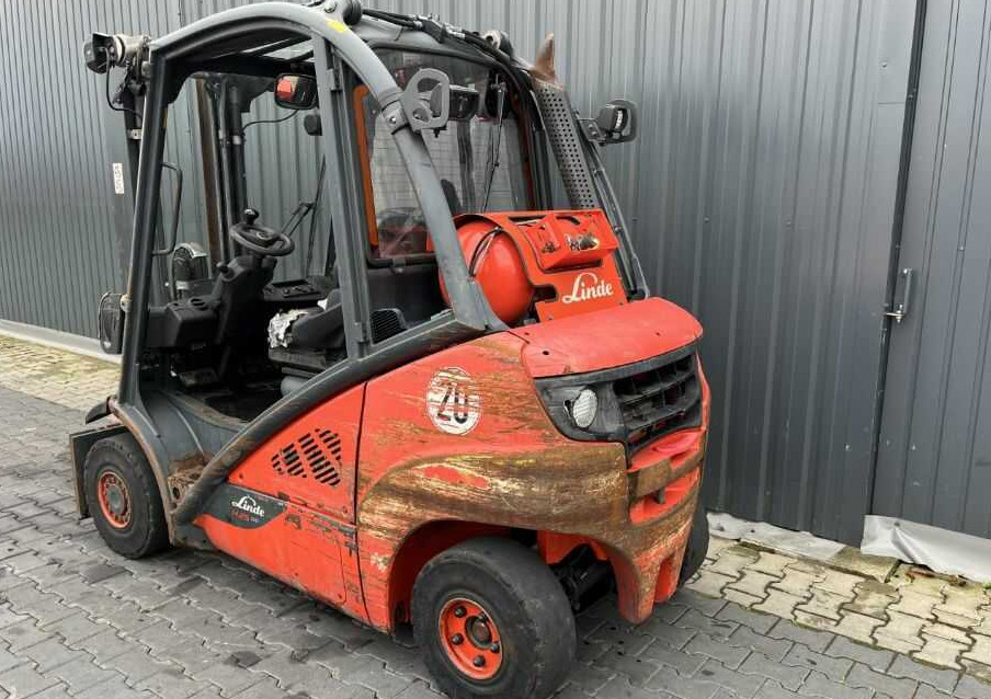 Linde H25T-02 - Chariot élévateur à gaz: photos 3 Linde H25T-02 - Chariot élévateur à gaz: photos 3