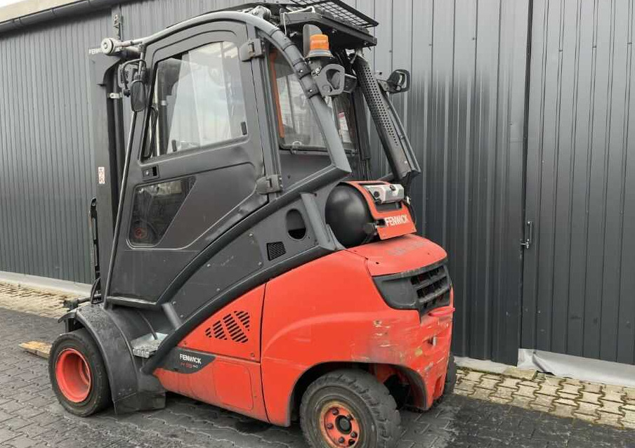 Linde H35T-02 - Chariot élévateur à gaz: photos 3 Linde H35T-02 - Chariot élévateur à gaz: photos 3