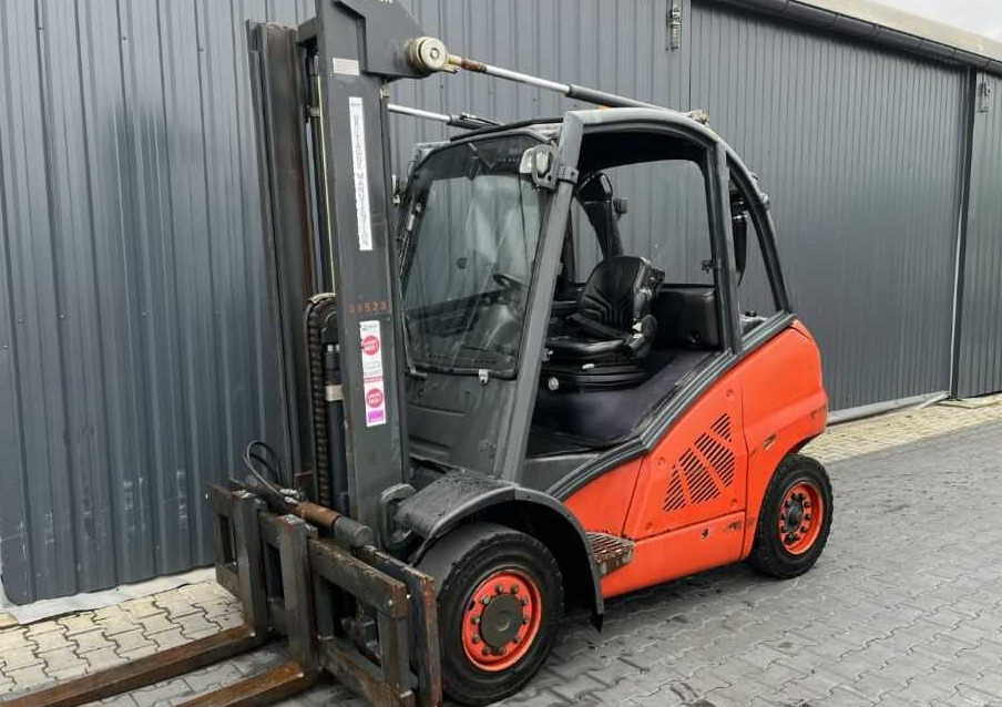 Linde H40D-01 - Chariot élévateur diesel: photos 1 Linde H40D-01 - Chariot élévateur diesel: photos 1