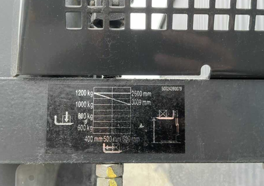 Linde L12 - Gerbeur: photos 5 Linde L12 - Gerbeur: photos 5