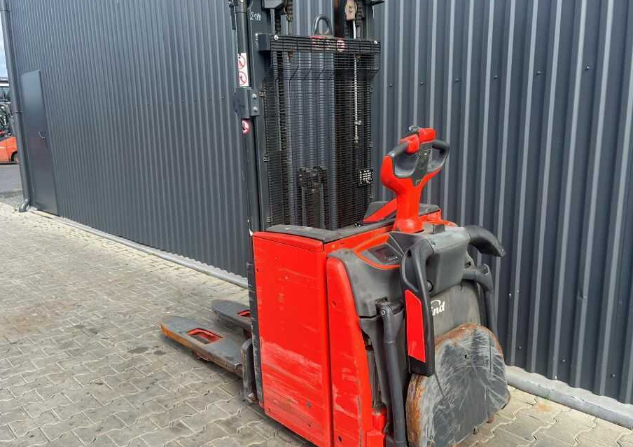 Linde L14APi - Gerbeur: photos 3 Linde L14APi - Gerbeur: photos 3