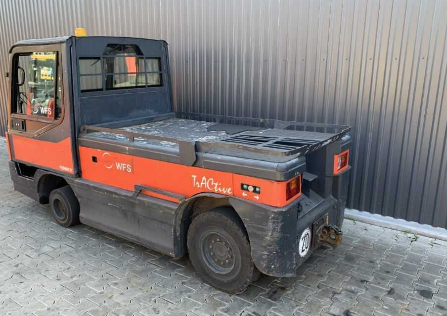 Linde P250 - Chariot tracteur: photos 3 Linde P250 - Chariot tracteur: photos 3