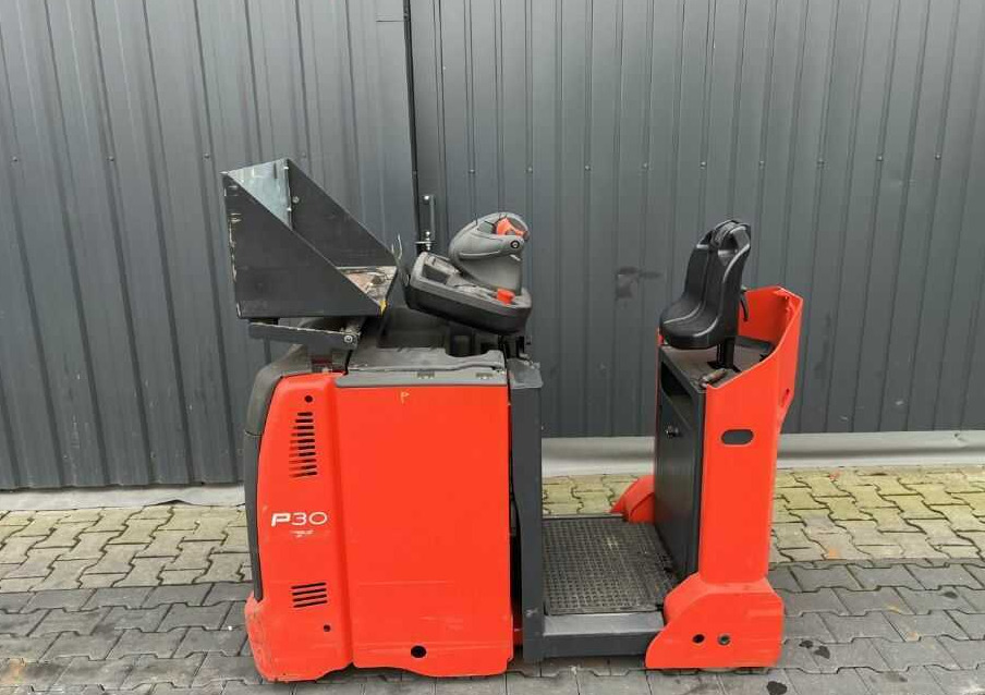 Linde P30C - Chariot tracteur: photos 2 Linde P30C - Chariot tracteur: photos 2