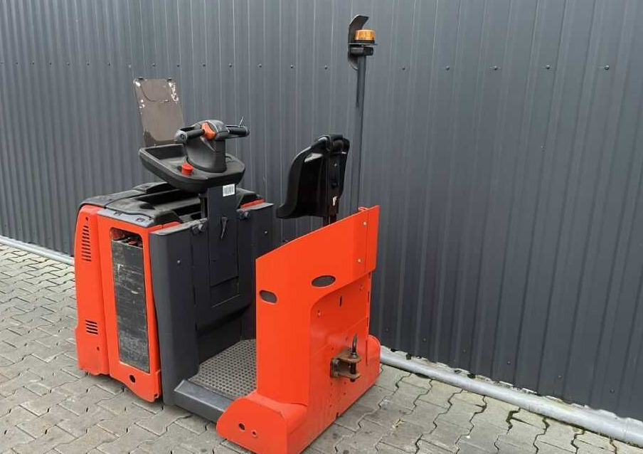 Linde P30C - Chariot tracteur: photos 3 Linde P30C - Chariot tracteur: photos 3