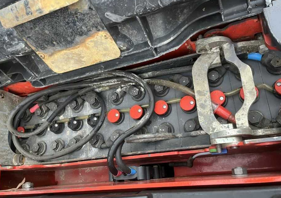 Linde P30C - Chariot tracteur: photos 5 Linde P30C - Chariot tracteur: photos 5