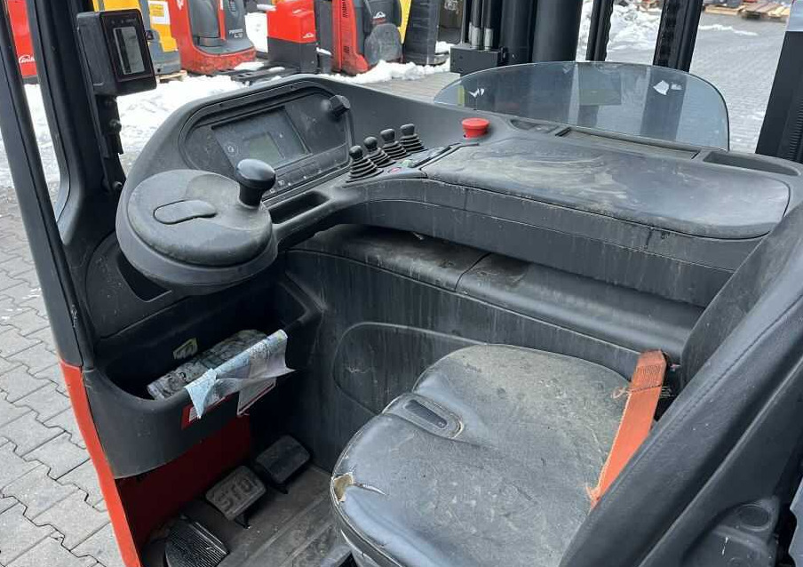 Linde R14-01 - Chariot à mât rétractable: photos 4 Linde R14-01 - Chariot à mât rétractable: photos 4