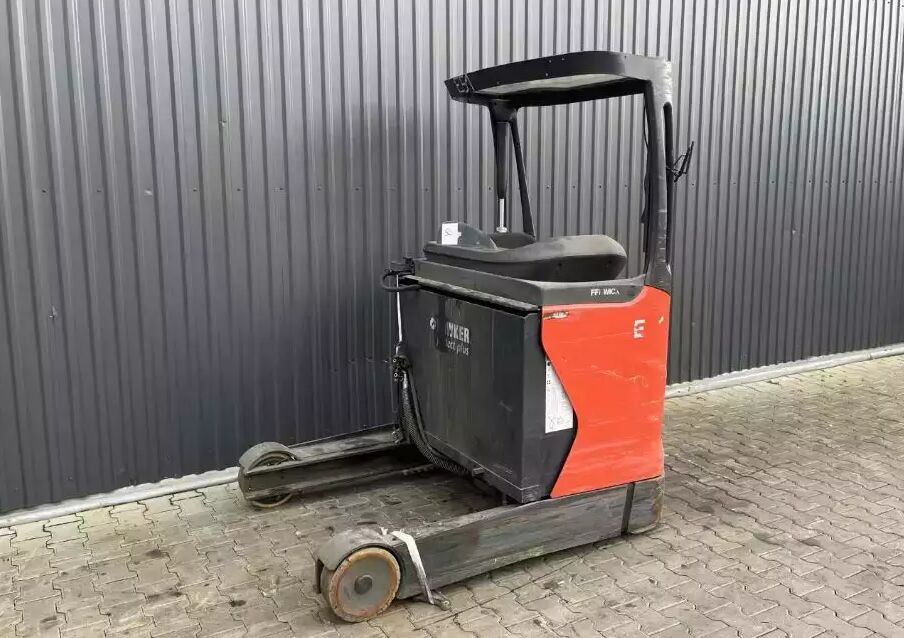 Linde R14-01 - Chariot à mât rétractable: photos 1 Linde R14-01 - Chariot à mât rétractable: photos 1