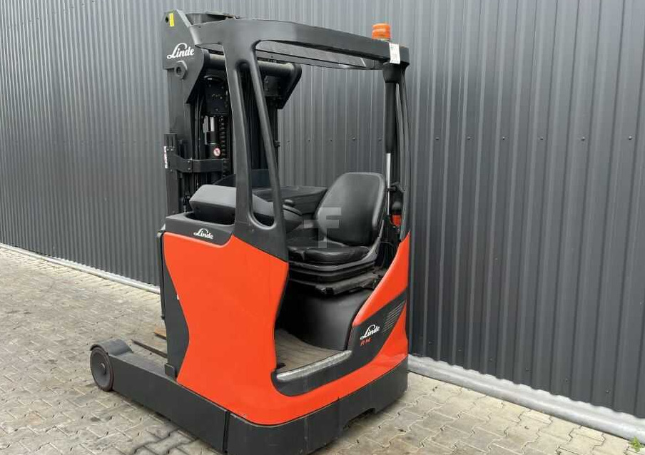 Linde R14-01 - Chariot à mât rétractable: photos 3 Linde R14-01 - Chariot à mât rétractable: photos 3