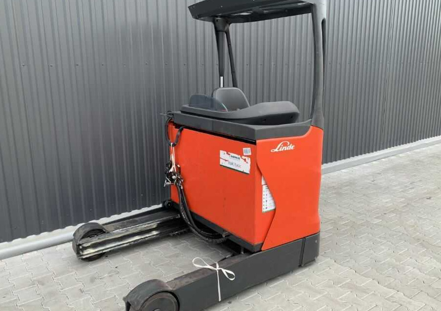 Linde R14-01 - Chariot à mât rétractable: photos 2 Linde R14-01 - Chariot à mât rétractable: photos 2