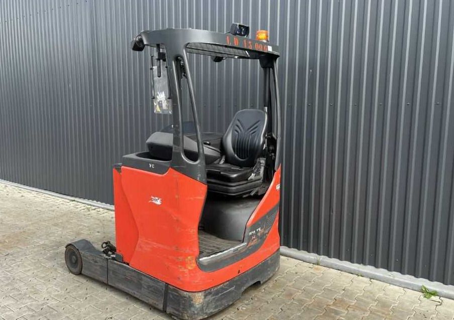 Linde R14 - Chariot à mât rétractable: photos 3 Linde R14 - Chariot à mât rétractable: photos 3