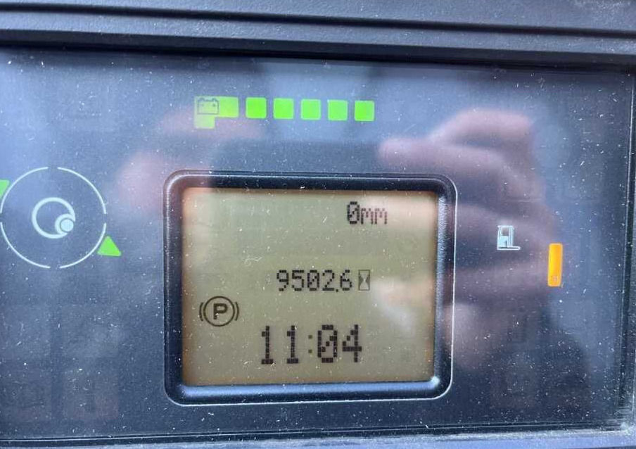 Linde R14 - Chariot à mât rétractable: photos 4 Linde R14 - Chariot à mât rétractable: photos 4