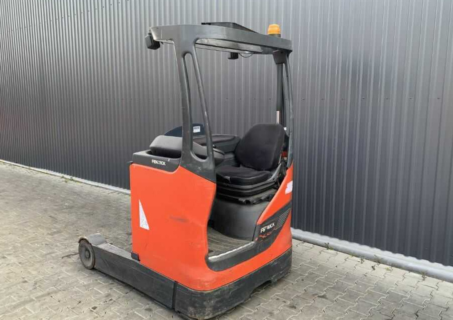Linde R14HD-01 - Chariot à mât rétractable: photos 3 Linde R14HD-01 - Chariot à mât rétractable: photos 3