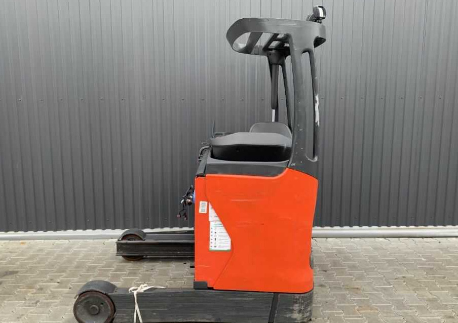 Linde R14HD-01 - Chariot à mât rétractable: photos 4 Linde R14HD-01 - Chariot à mât rétractable: photos 4